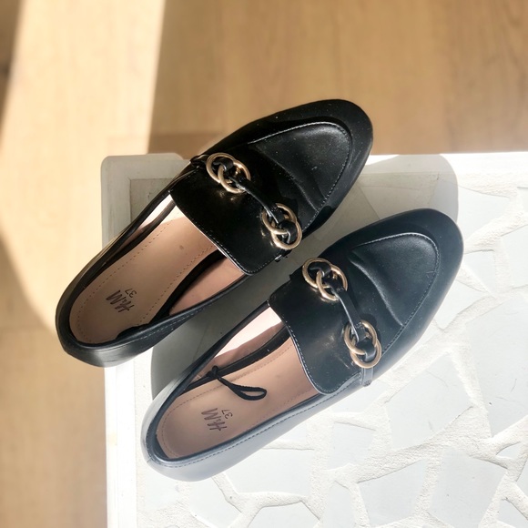 SOLD on Vinted - H&M Loafers Black & Gold Size 7 Great Condition Chic Style - Picture 6 of 7